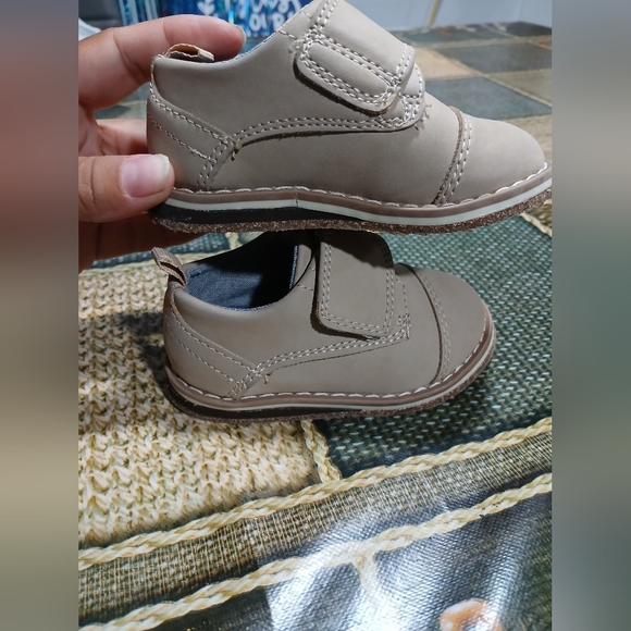 Cat & Jack Tan Baby Walker Shoes - Picture 3 of 7